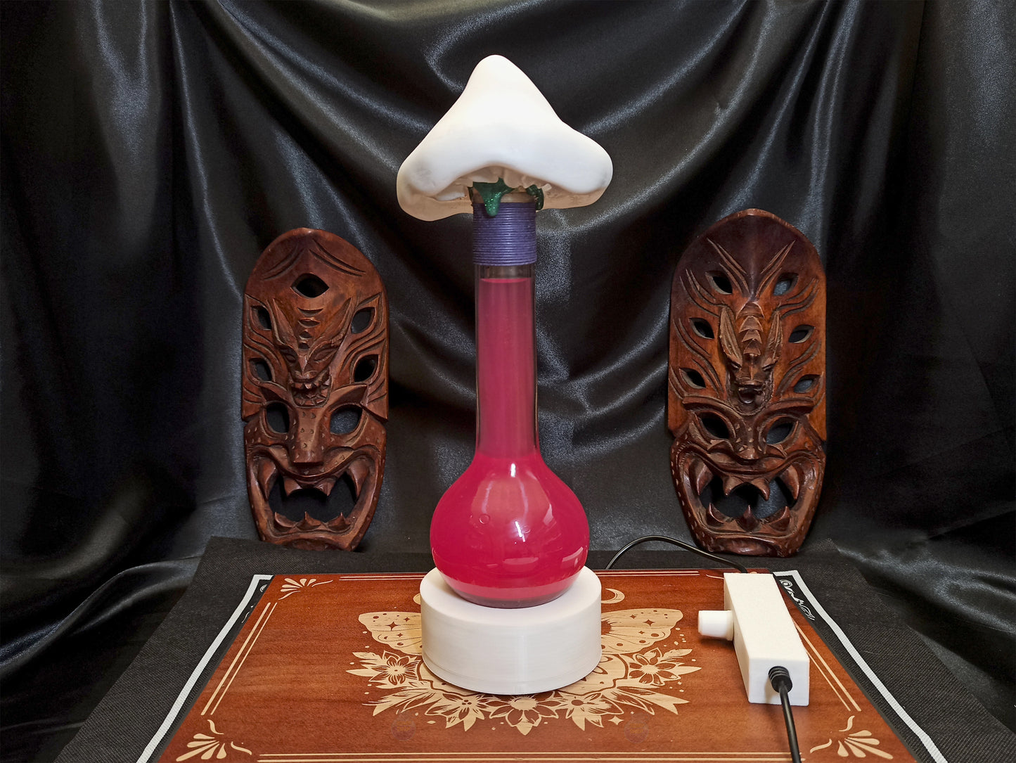 Mystical mushroom prop lit, animated liquid effect